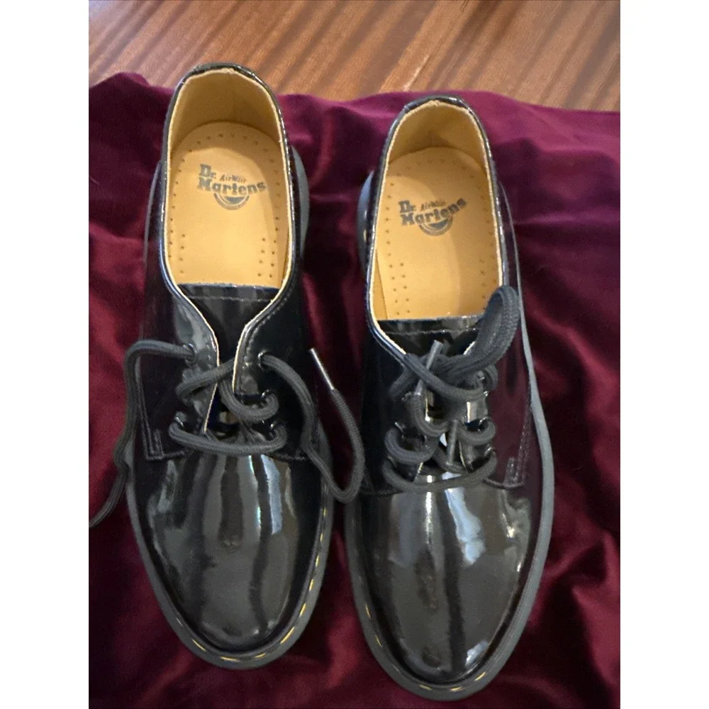 Dr. Martens product pair